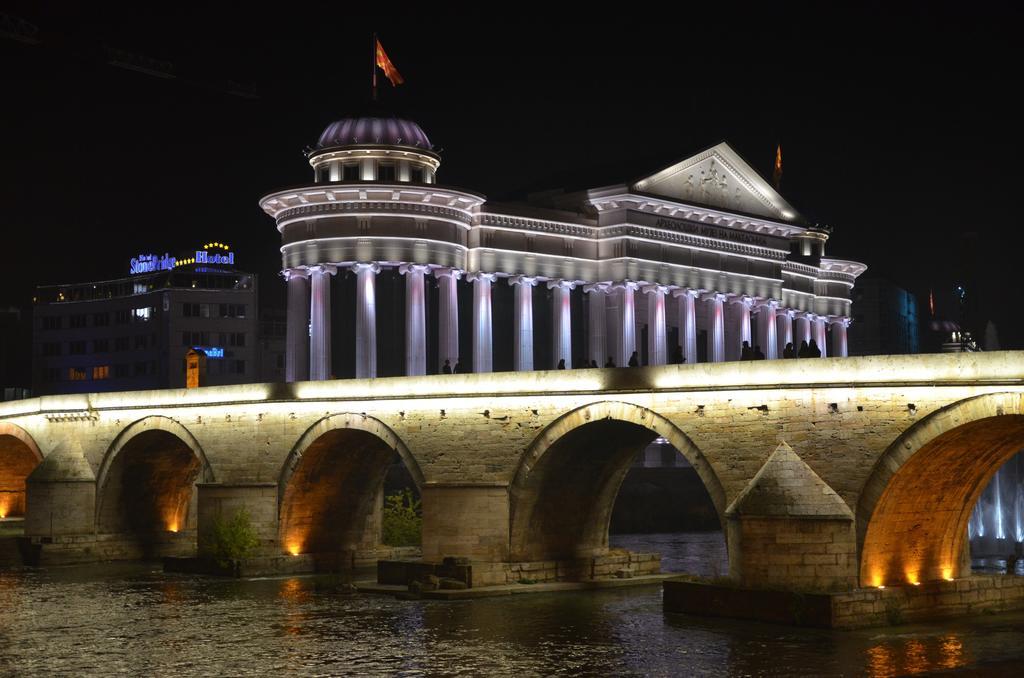 Skopje City Square View Экстерьер фото